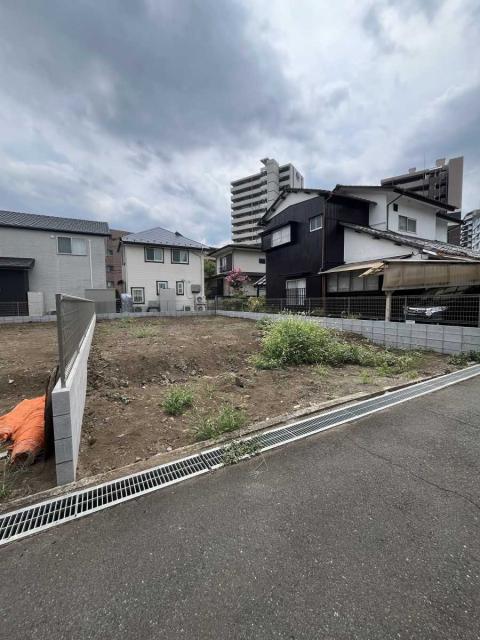 現地