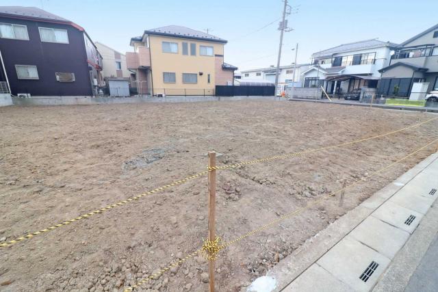 現地：全3区画／対象地手前側