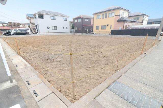 現地：全3区画／対象地手前側