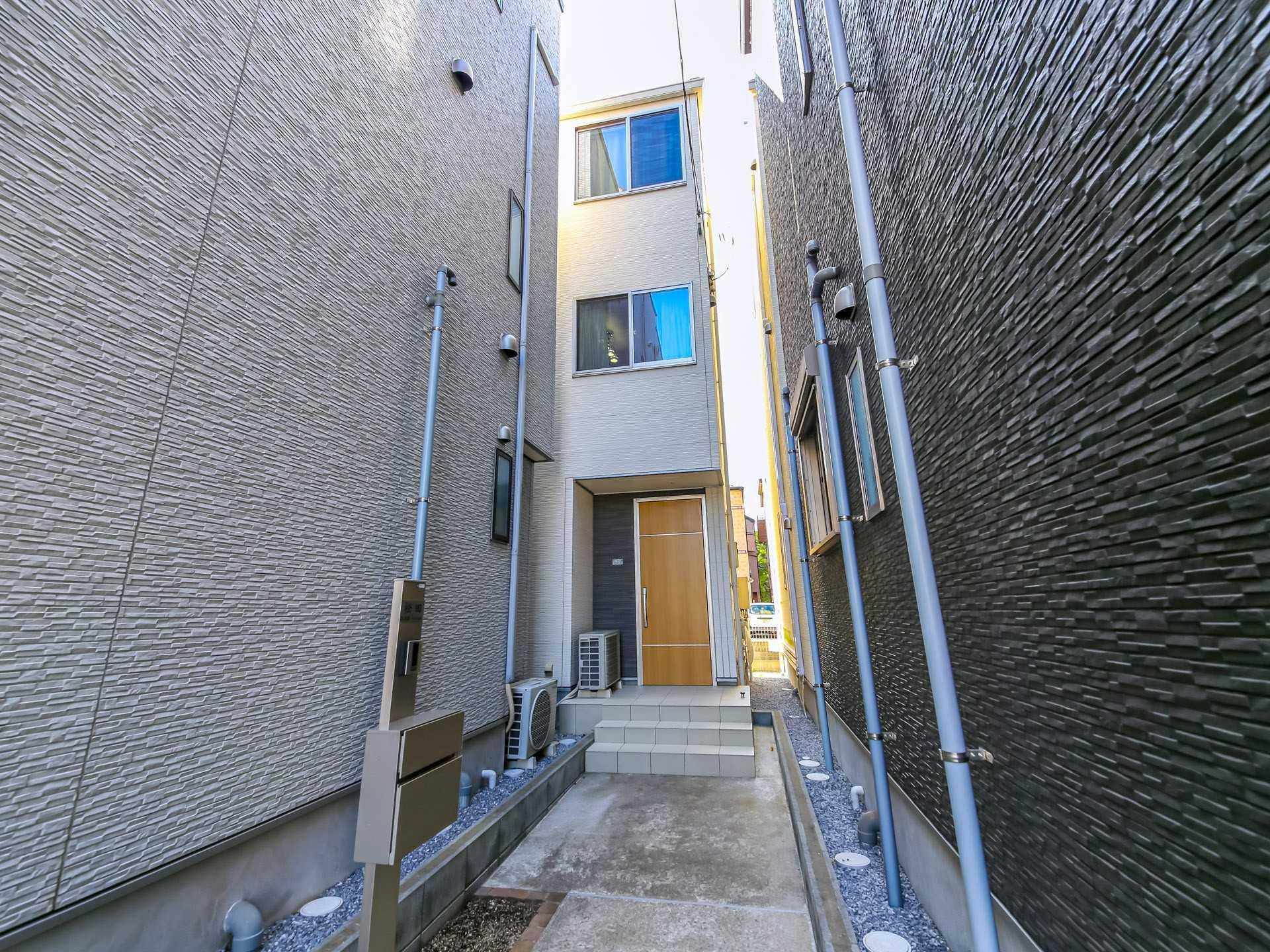 市川市行徳駅前4丁目　中古戸建 外観