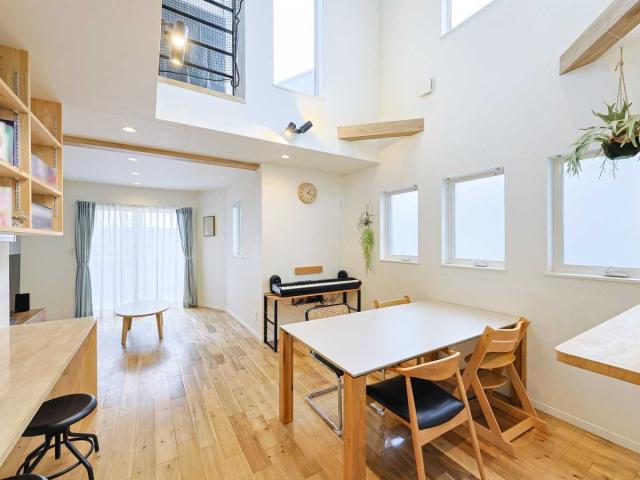 リビング・ダイニング（撮影年月：2025年10月）