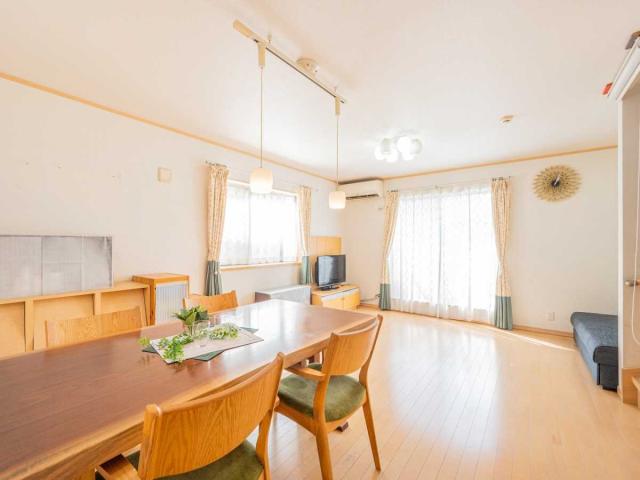 LDK：18帖超（撮影年月：2025年09月）