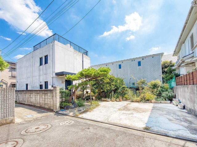 外観：駐車場2台付き （車種による）