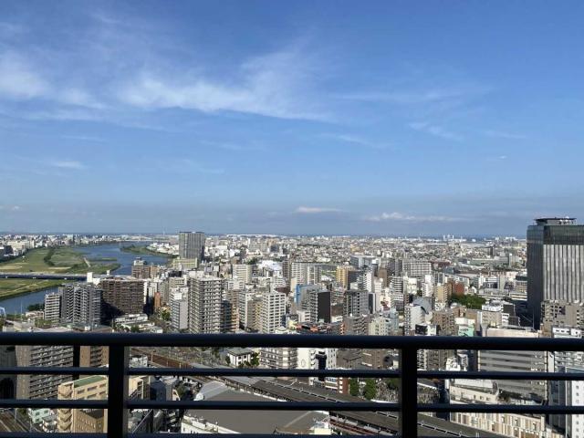 眺望：バルコニーから