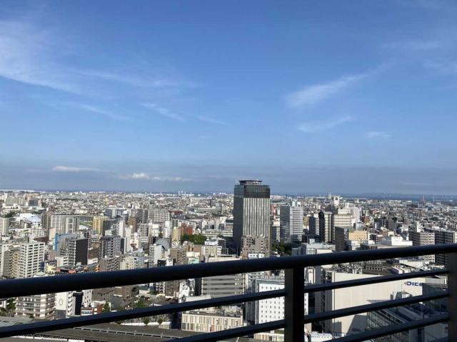 眺望：バルコニーから
