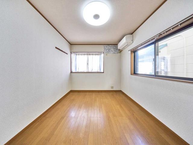 洋室(撮影年月：2025年11月)