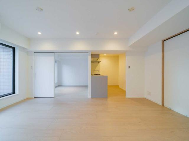 LDK、奥約4.4帖の洋室