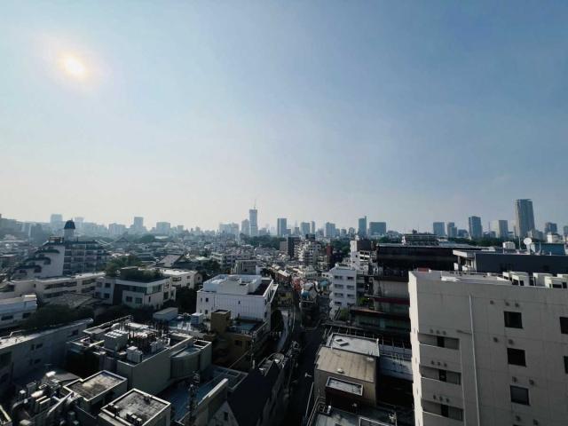 眺望：バルコニーから（北側）（撮影年月：2025年07月）