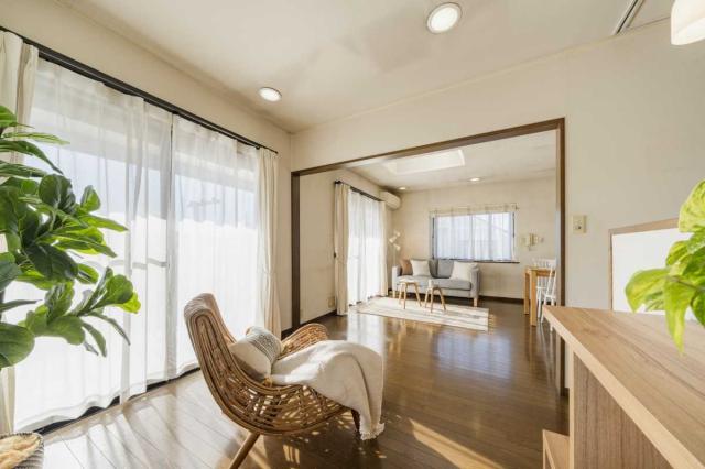 庭（撮影年月：2025年11月）