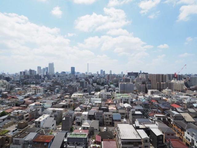 眺望：バルコニーより正面(南西)を望む