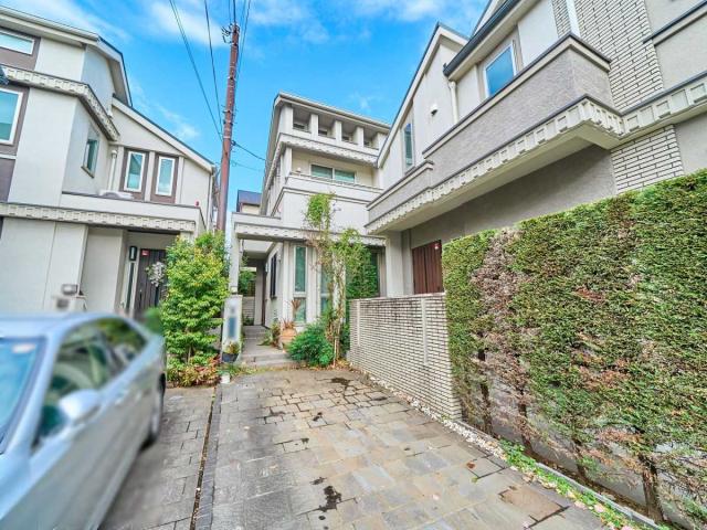 外観：対象地右奥(撮影年月：2025年12月)