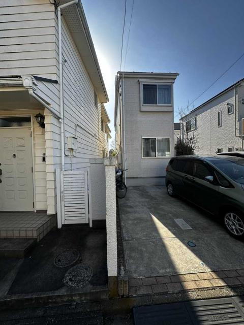 現地（古家あり）：南側敷地境(撮影年月：2026年01月)