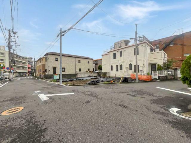 現地：全2区画（写真右）(撮影年月：2026年07月)