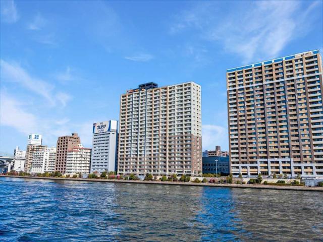 外観：写真中央