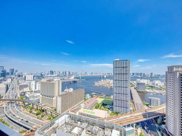 眺望：バルコニー東側から