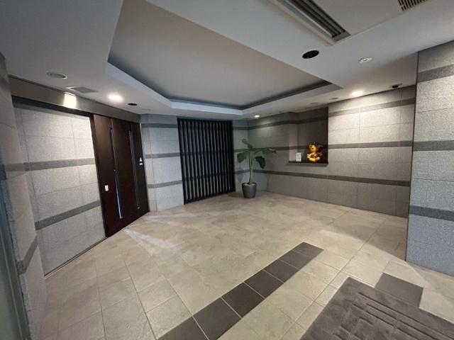 ライオンズシティ東京根岸 エントランス