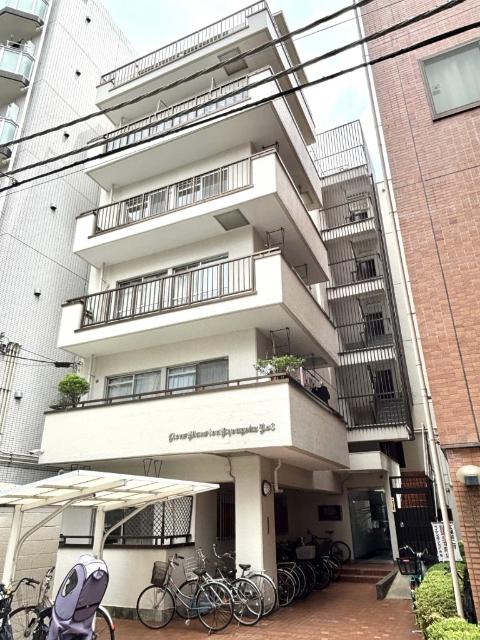 鉄骨鉄筋コンクリート造地上6階建て・総戸数18戸