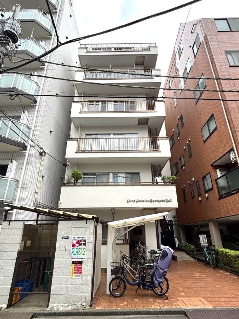 鉄骨鉄筋コンクリート造地上6階建て・総戸数18戸