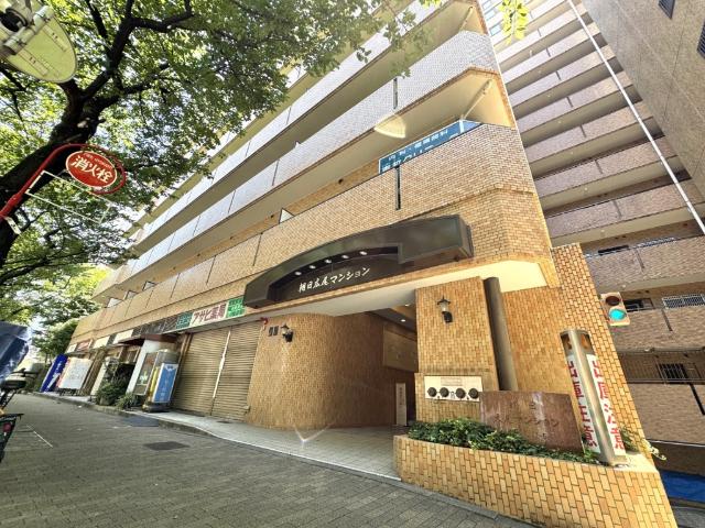 鉄骨鉄筋コンクリート造地上14階建て・総戸数303戸