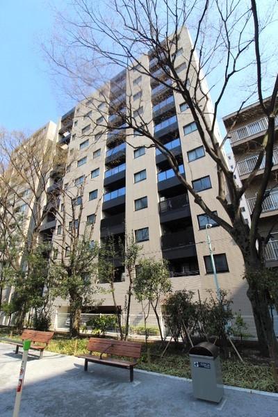 鉄筋コンクリート造地上11階建て・総戸数30戸