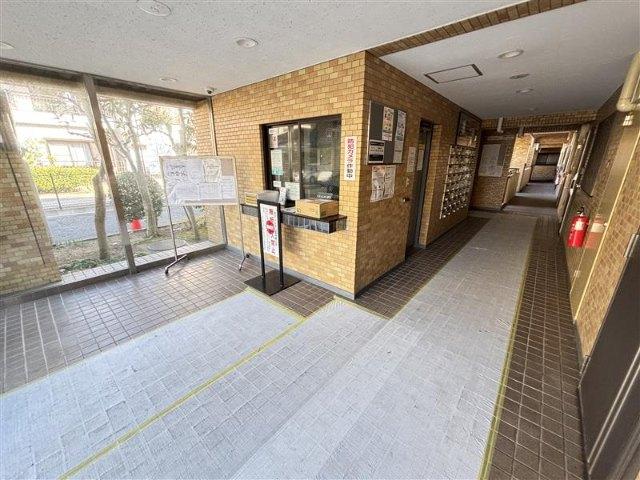 ライオンズマンション市川行徳  ロビー