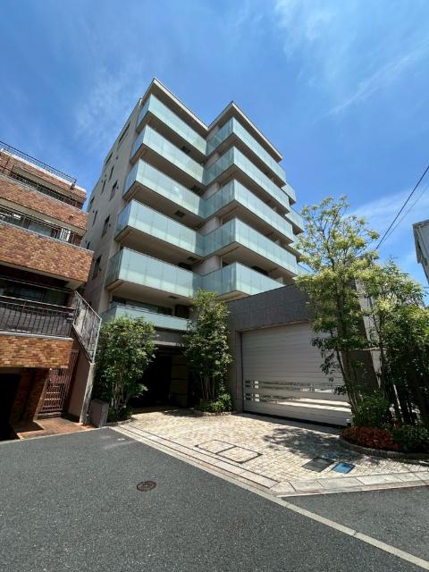 鉄筋コンクリート造地下1階付地上7階建て