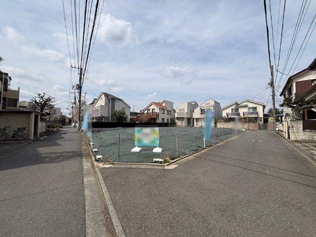 南道路に面した日当たりの良い土地です
