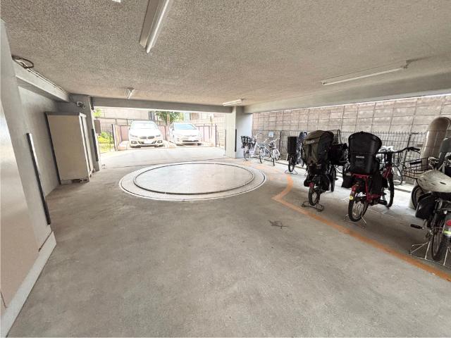 マイキャッスル国立（1102） 駐車場
