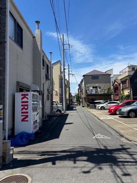 北側前面道路