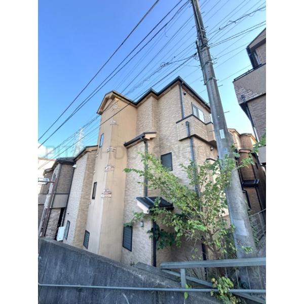 神奈川県川崎市麻生区東百合丘４丁目