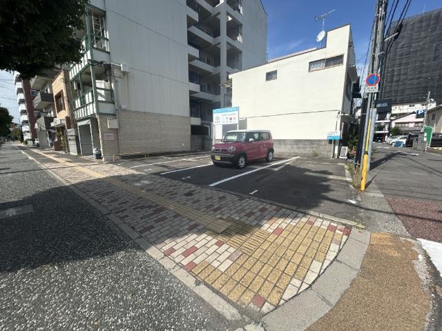 現状月極駐車場