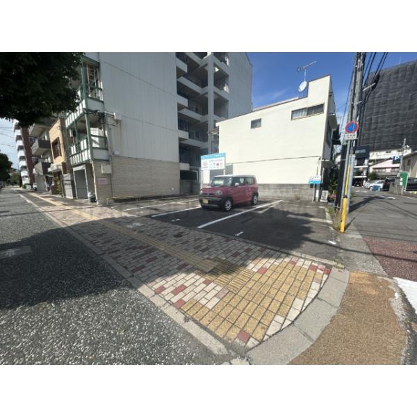 現状月極駐車場