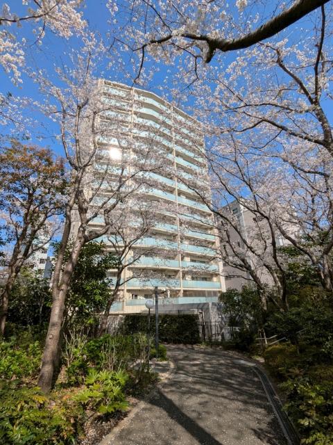 鉄筋コンクリート造地上15階建て・総戸数56戸