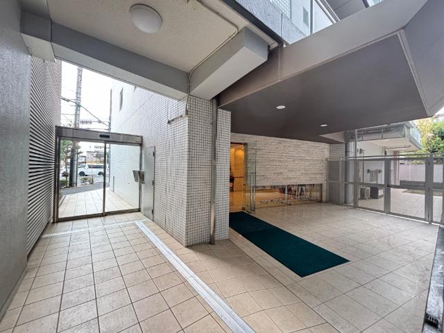 サブエントランス