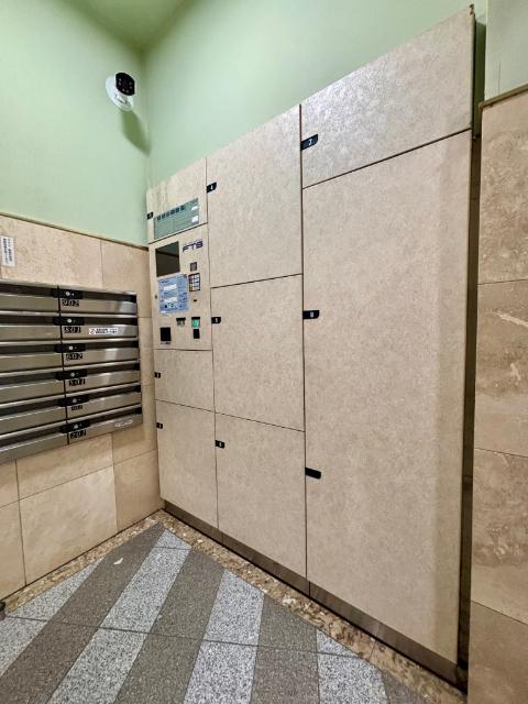 宅配ロッカー／集合ポスト