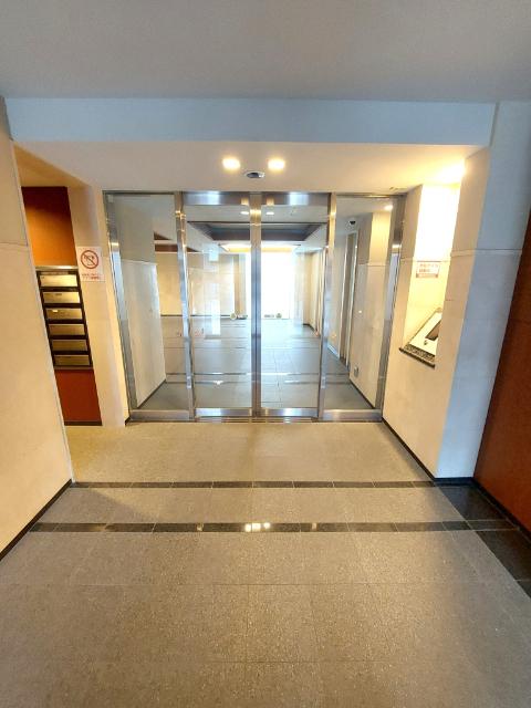 レーベンハイム市川中山ルナルーチェ  ロビー