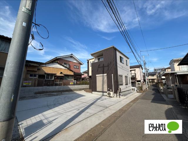 松戸市六実　中古戸建 駐車場
