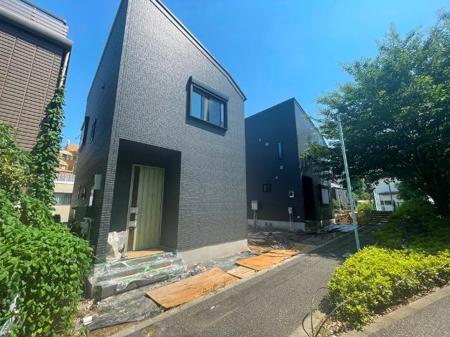 掲載写真は同一敷地内の別棟の写真です