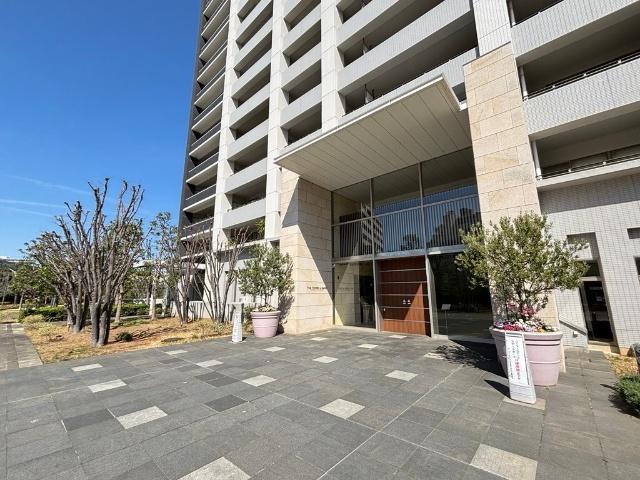 【メインエントランス】