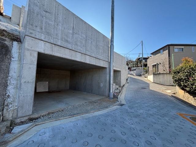 篠原北1丁目新築戸建て　Ａ号棟 駐車場