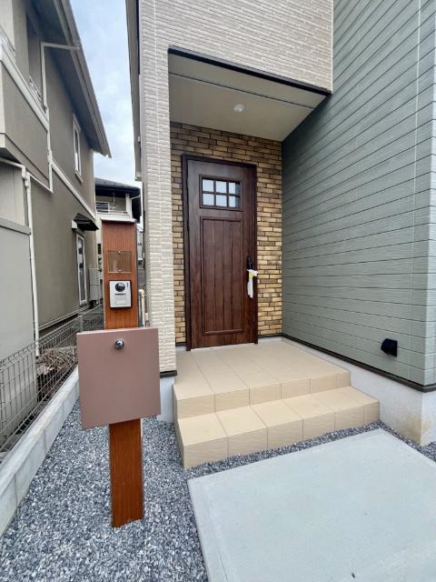 松戸市新松戸南２丁目　新築戸建　１号棟 エントランス