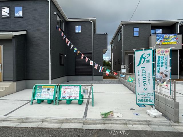 八潮市八潮７丁目　１号棟 駐車場
