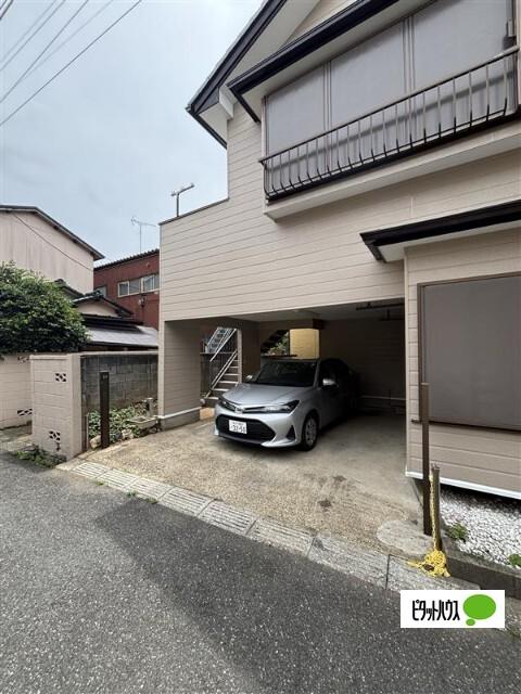 市川市若宮３丁目戸建 駐車場
