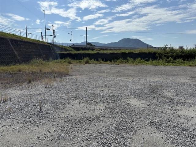 鶴市町土地687坪 土地画像
