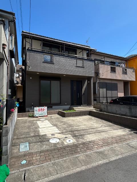 八潮市垳中古戸建 外観