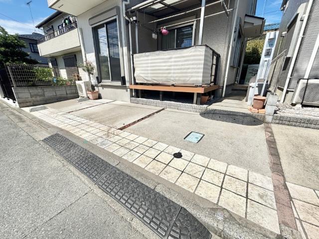 昭島市郷地町２丁目戸建 外観