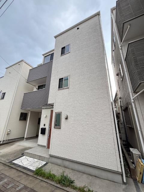 葛飾区新小岩１丁目戸建 エントランス