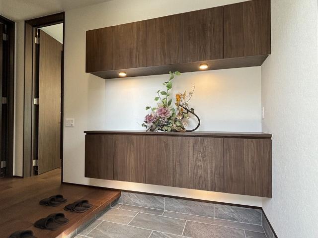 流山市野々下３丁目　戸建 玄関