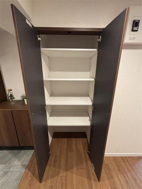 ライオンズステーションプラザ大島 収納