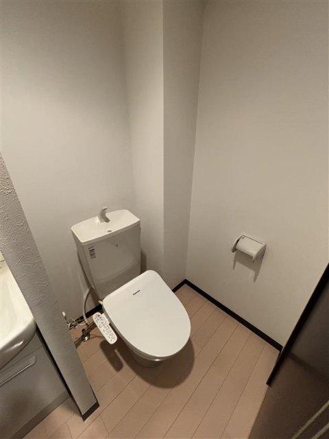 船橋市宮本一丁目売マンション トイレ